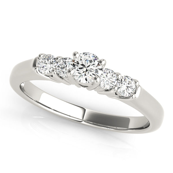 brilliant round cut diamonds in shared prongs